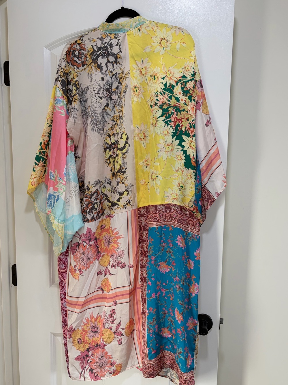 Free People Patched With Love Long Sleeve Open Front Robe Kimono Magic Combo Xs - Picture 3 of 8